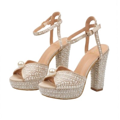 Sandales à perles femme avec bride dorée élégante