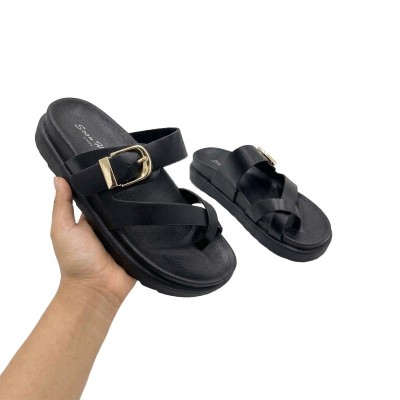 Mules Saan Her Shoes à brides croisées et boucle dorée