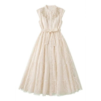 Robe dentelle Azaka longue avec perles et broderies chic