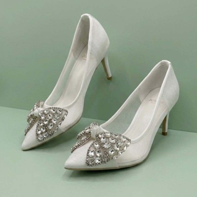 Escarpins GIVANA satin blanc à nœud strass pour cérémonie