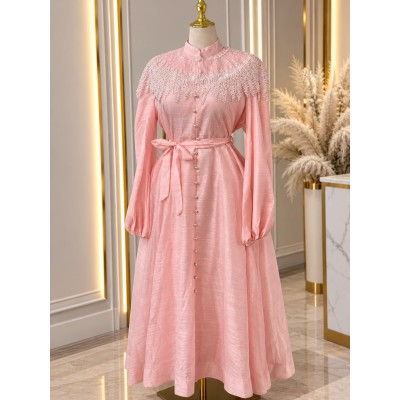 Robe longue femme élégante avec dentelle et ceinture à nouer chic