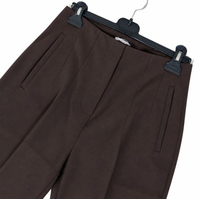 Pantalon femme coupe droite avec poches, disponible en 4 couleurs
