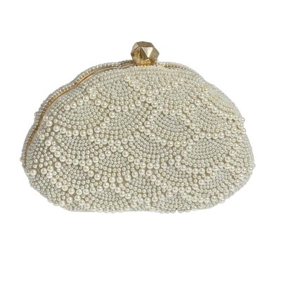 Pochette soirée femme chic au style rétro moderne